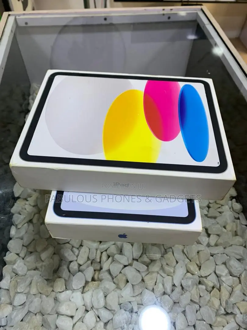 New Apple iPad (2025) 128 GB Silver
