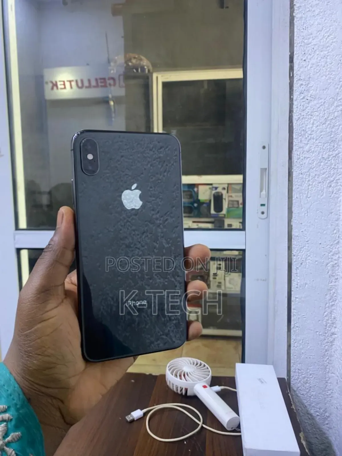 Apple iPhone XS Max 64 GB Black