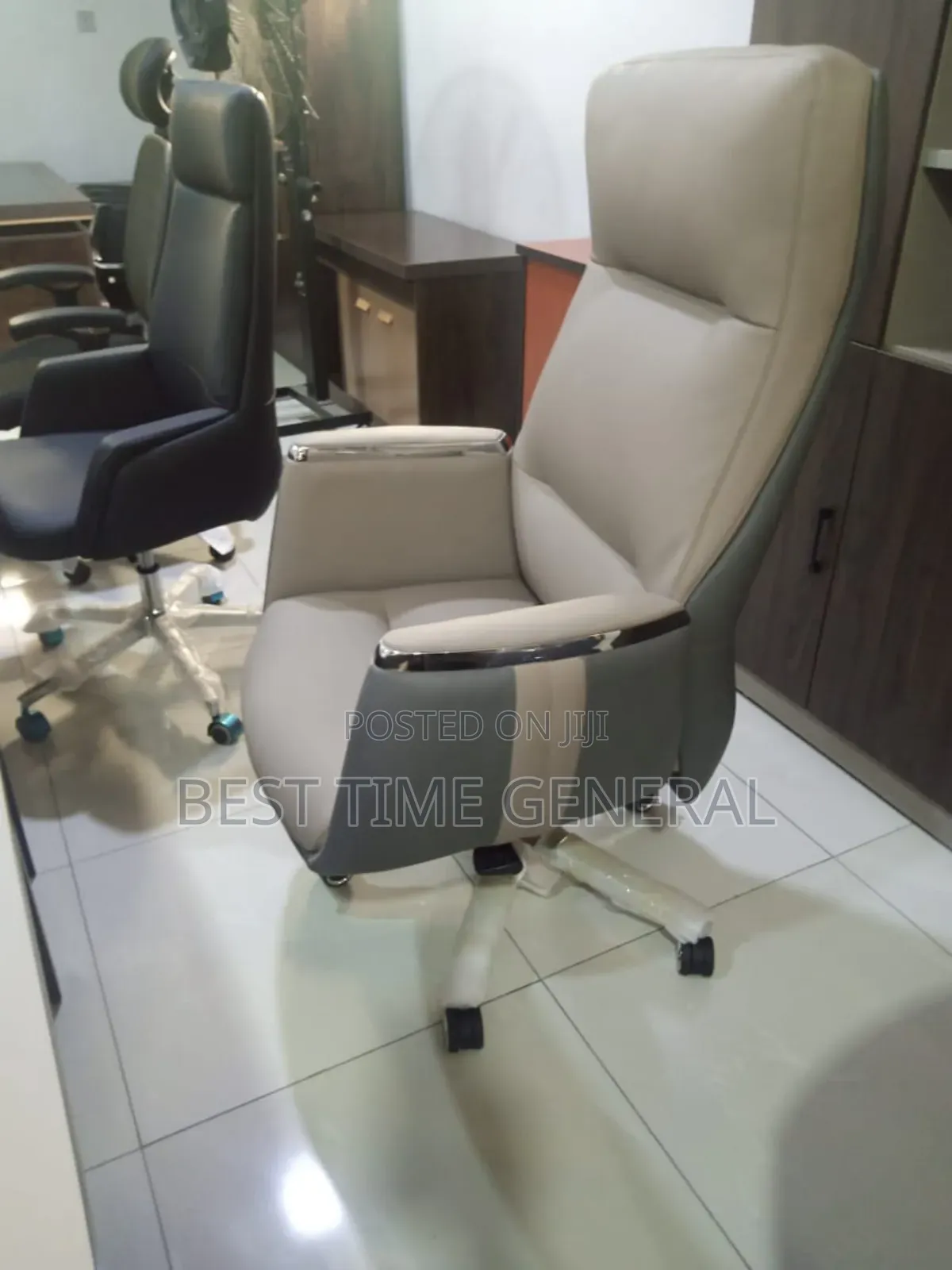 Classic High Quality Executive Office Chair