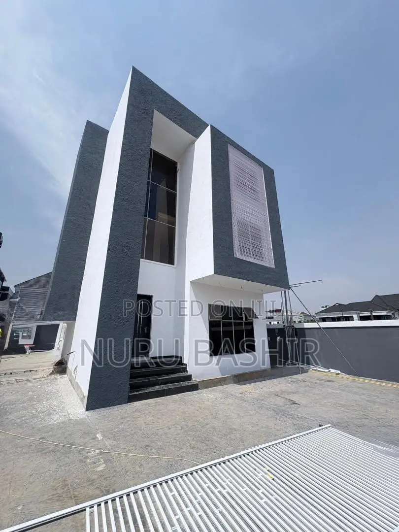 5bdrm Duplex in Kolapo Ishola Akobo, for sale