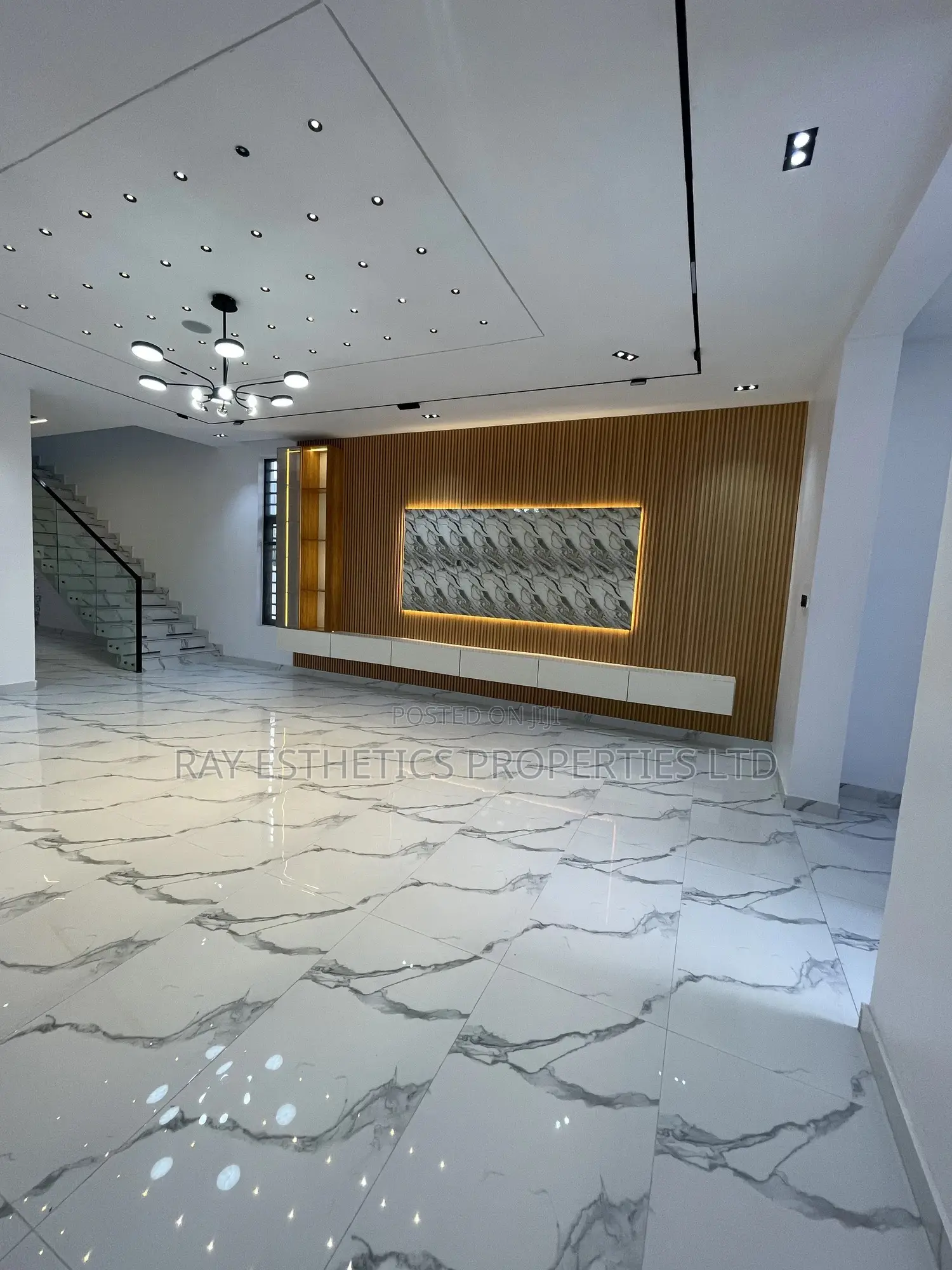 5bdrm Duplex in Harris Drive, VGC / Ajah for sale