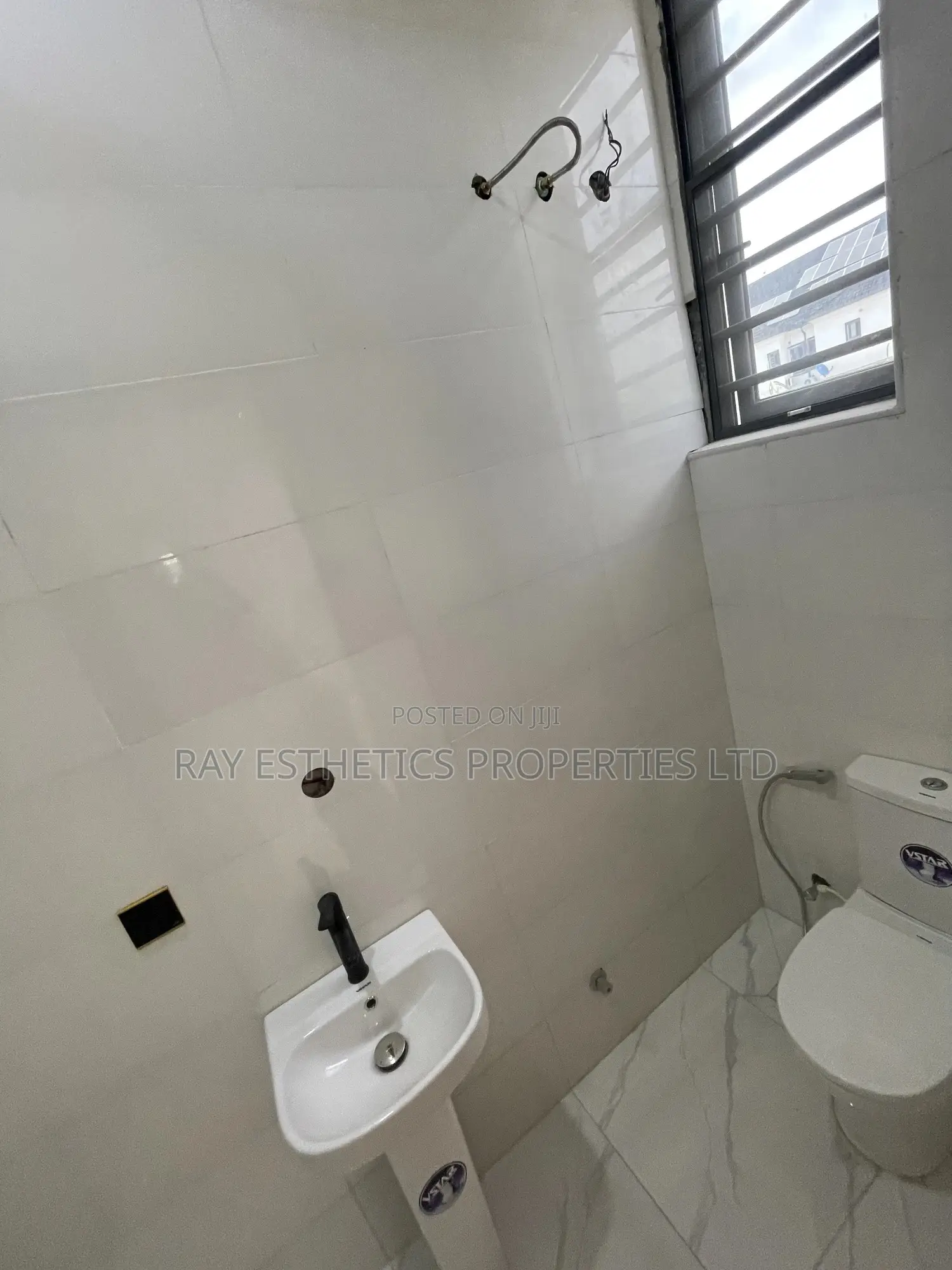 5bdrm Duplex in Harris Drive, VGC / Ajah for sale