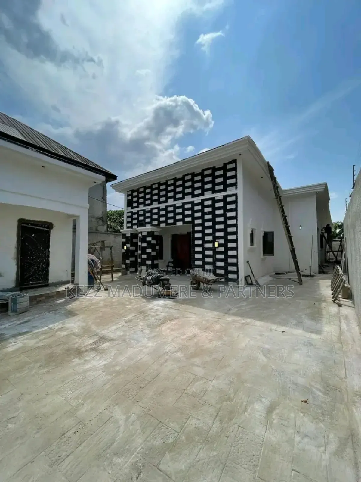 4bdrm Bungalow in Eneka , Port for sale