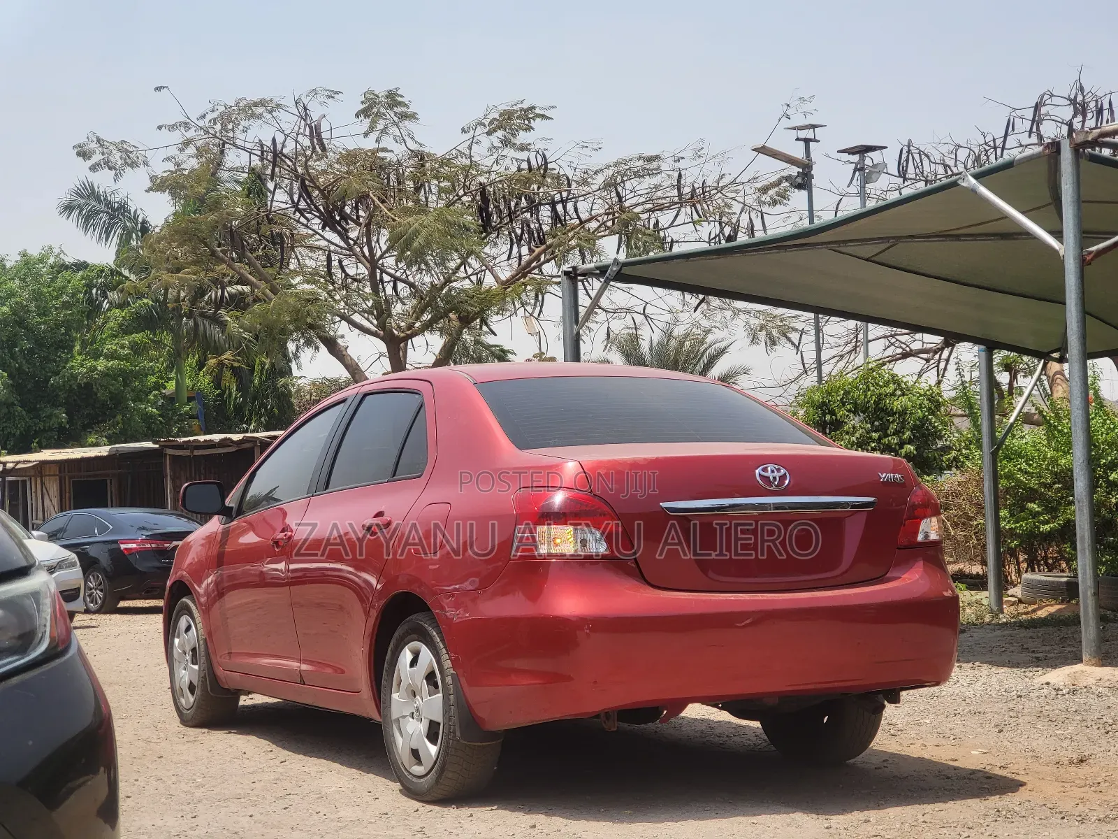 Toyota Yaris 2012 Maroon