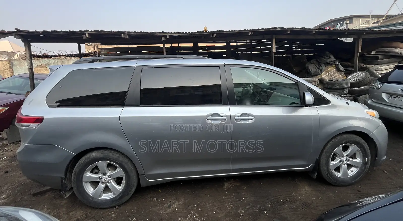 Toyota Sienna 2012 Silver