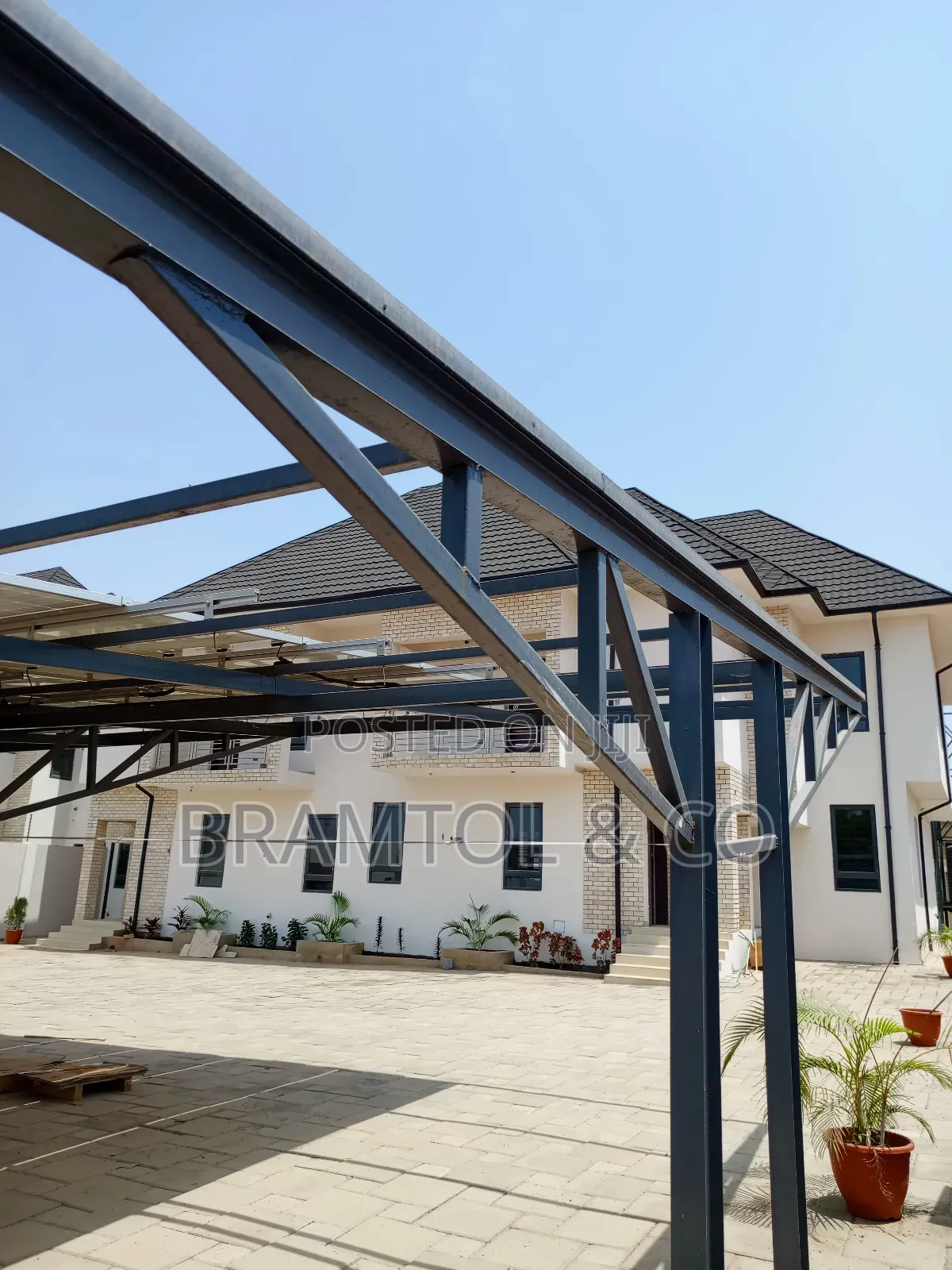 4bdrm Duplex in Guzape District for sale