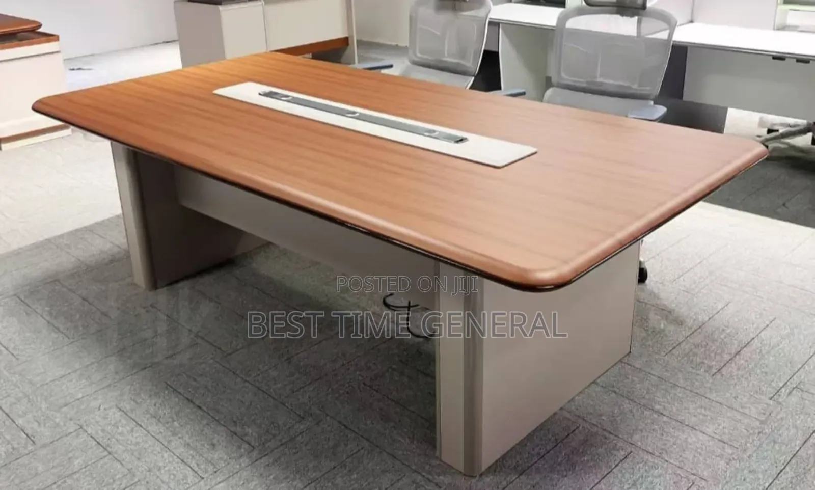 Exclusive Luxury Conference Meeting Executive Table