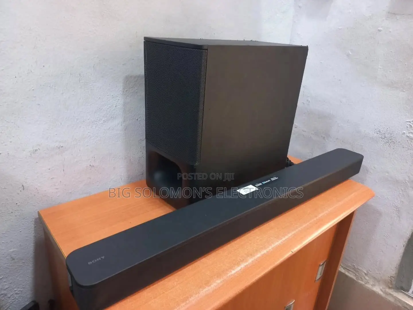Sony Soundbar Ht-S350 With Its "Boom" Wireless Subwoofer