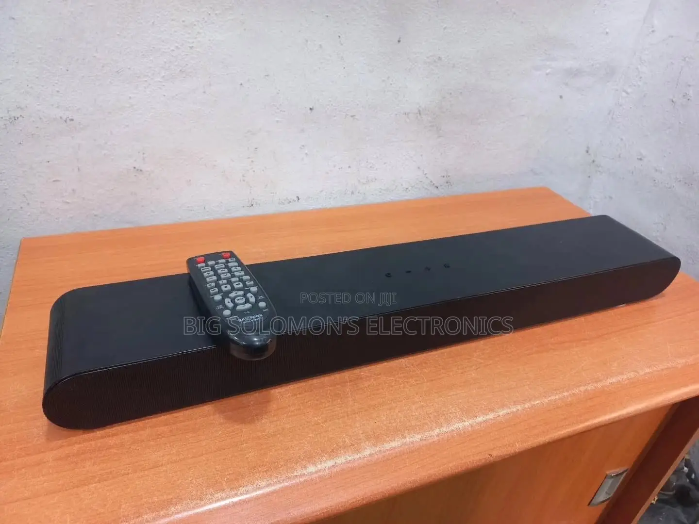 Samsung "Dolby Atmos Powered" Soundbar S60b