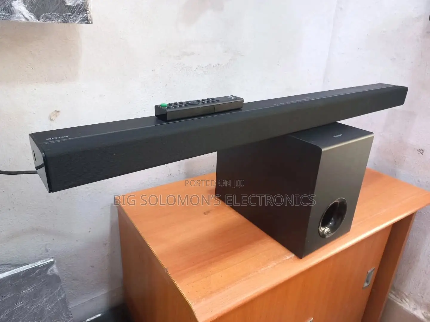 Sony Soundbar Ht-Ct80 With It's Wired Woofer