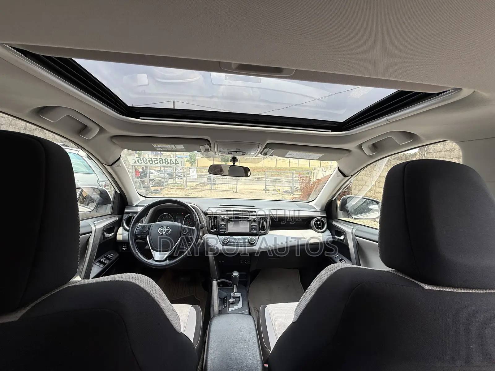 Toyota RAV4 2017 White
