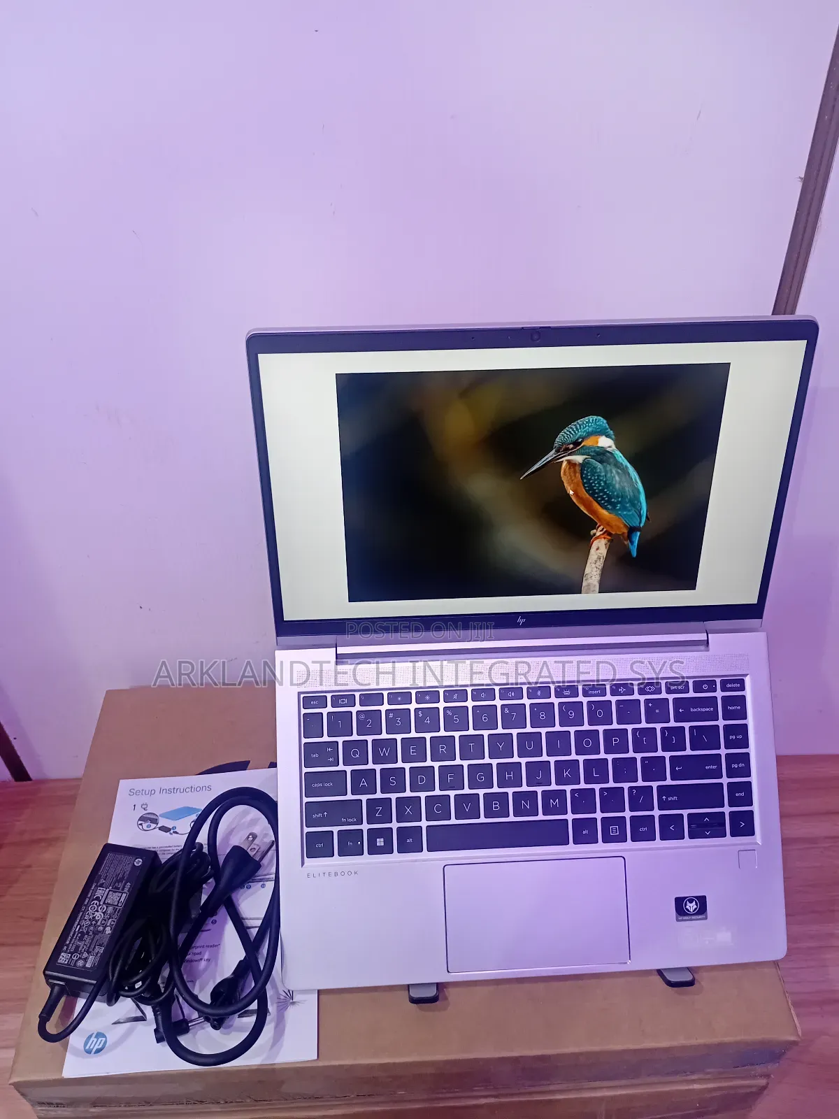 New Laptop HP EliteBook 640 G9 16GB AMD Ryzen 5 SSD 512GB