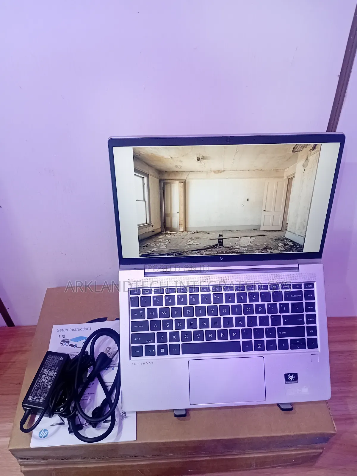 New Laptop HP EliteBook 645 G9 16GB AMD Ryzen 5 SSD 256GB