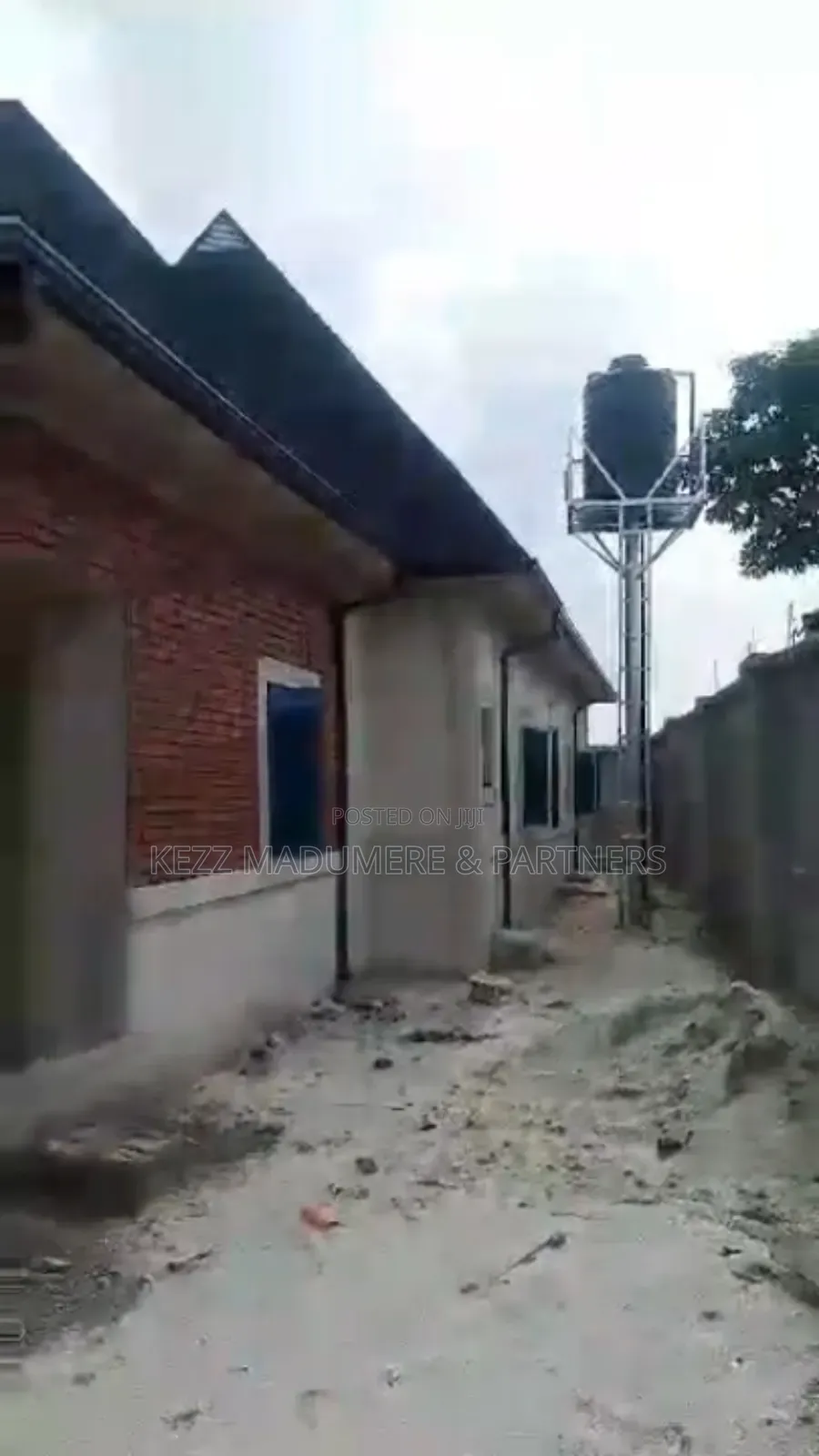 3bdrm Bungalow in Sars Road Port, Obio-Akpor for sale