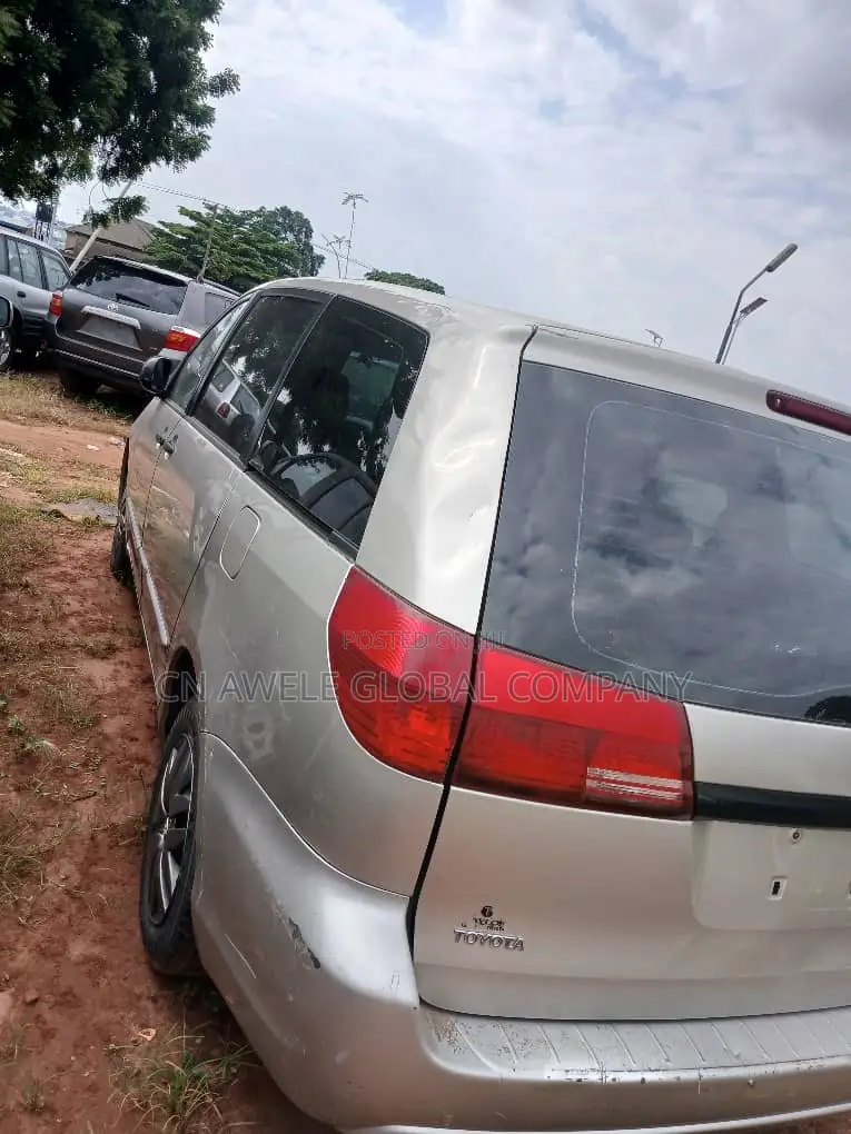 Toyota Sienna 2007 Silver