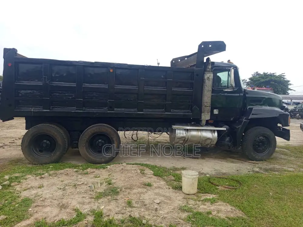Mack Truck