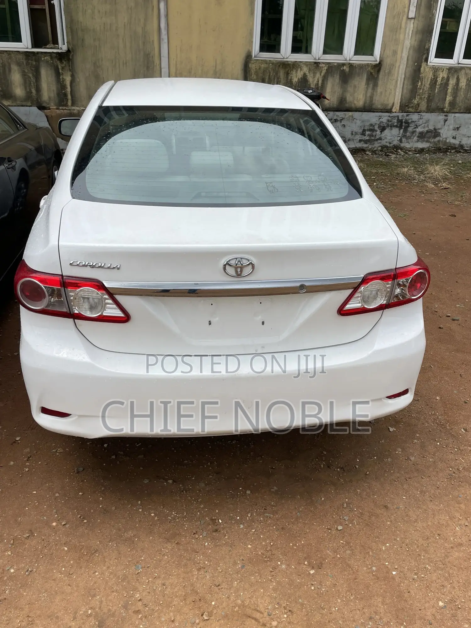 Toyota Corolla LE 4dr Sedan (1.8L 4cyl 4A) 2012 White