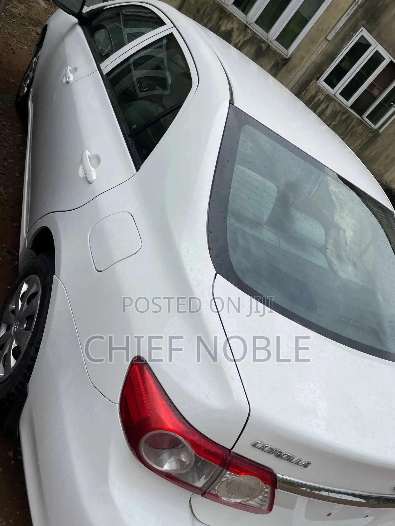 Toyota Corolla LE 4dr Sedan (1.8L 4cyl 4A) 2012 White