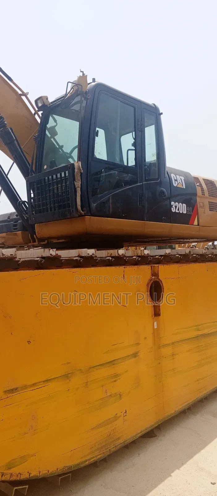 Caterpillar Swamp Buggy 320d2l