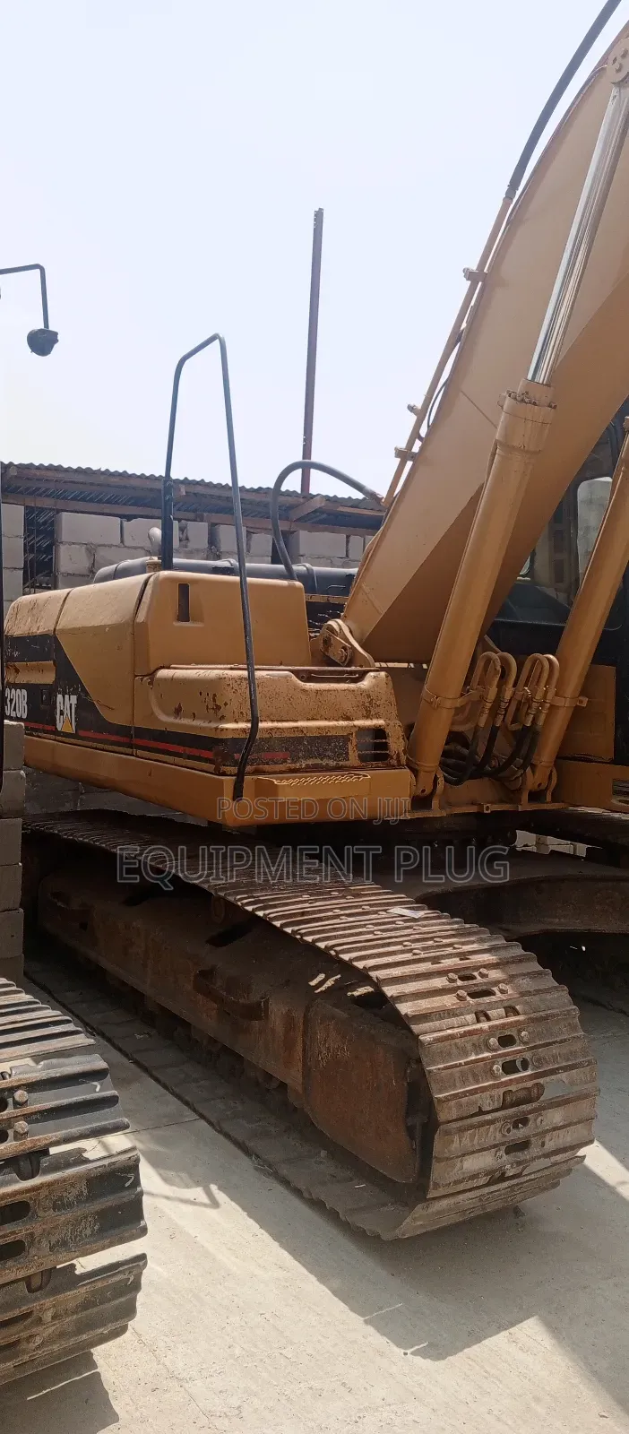 Caterpillar Escavator 320b