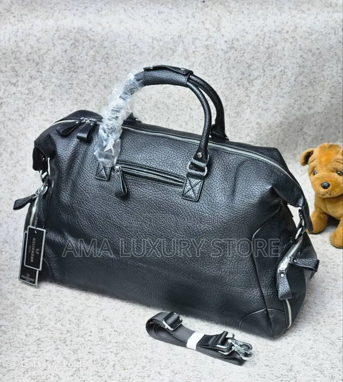 Genuine Leather Unisex Duffle/Travel Bags