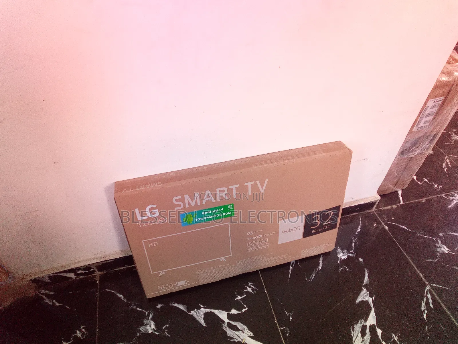 32 Inches Real Aitv