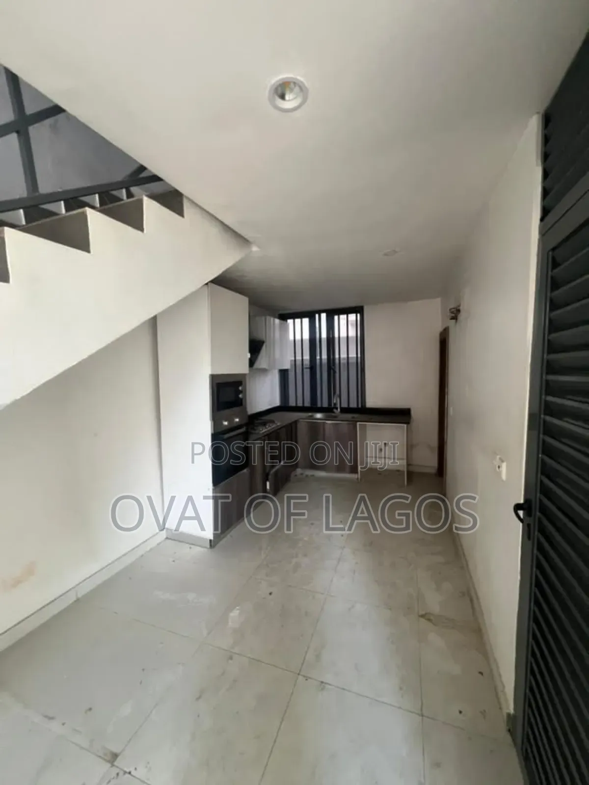 2bdrm Duplex in Lekki Phase 1 for rent