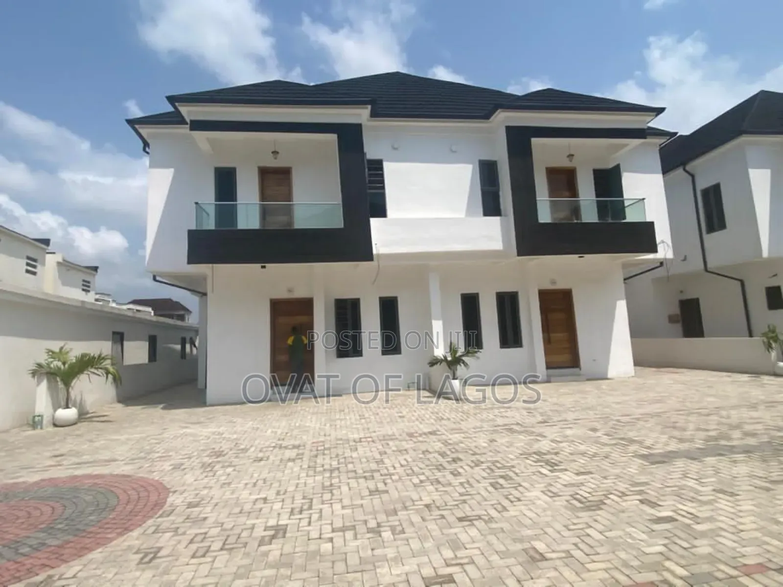 4bdrm Duplex in Harris Drive, VGC / Ajah for rent