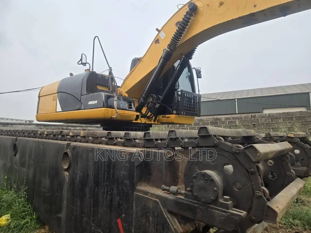 Foreign Caterpillar Excavator