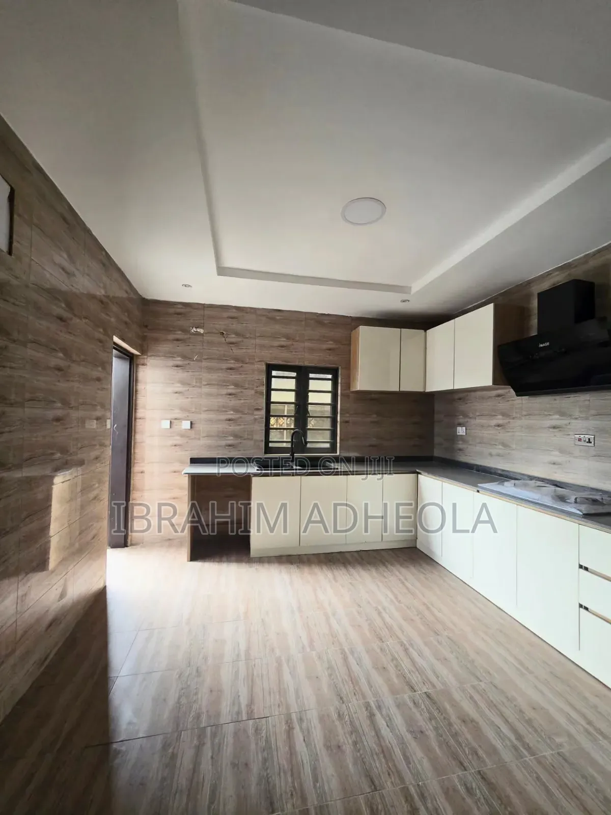 4bdrm Townhouse/Terrace in Anthony for sale