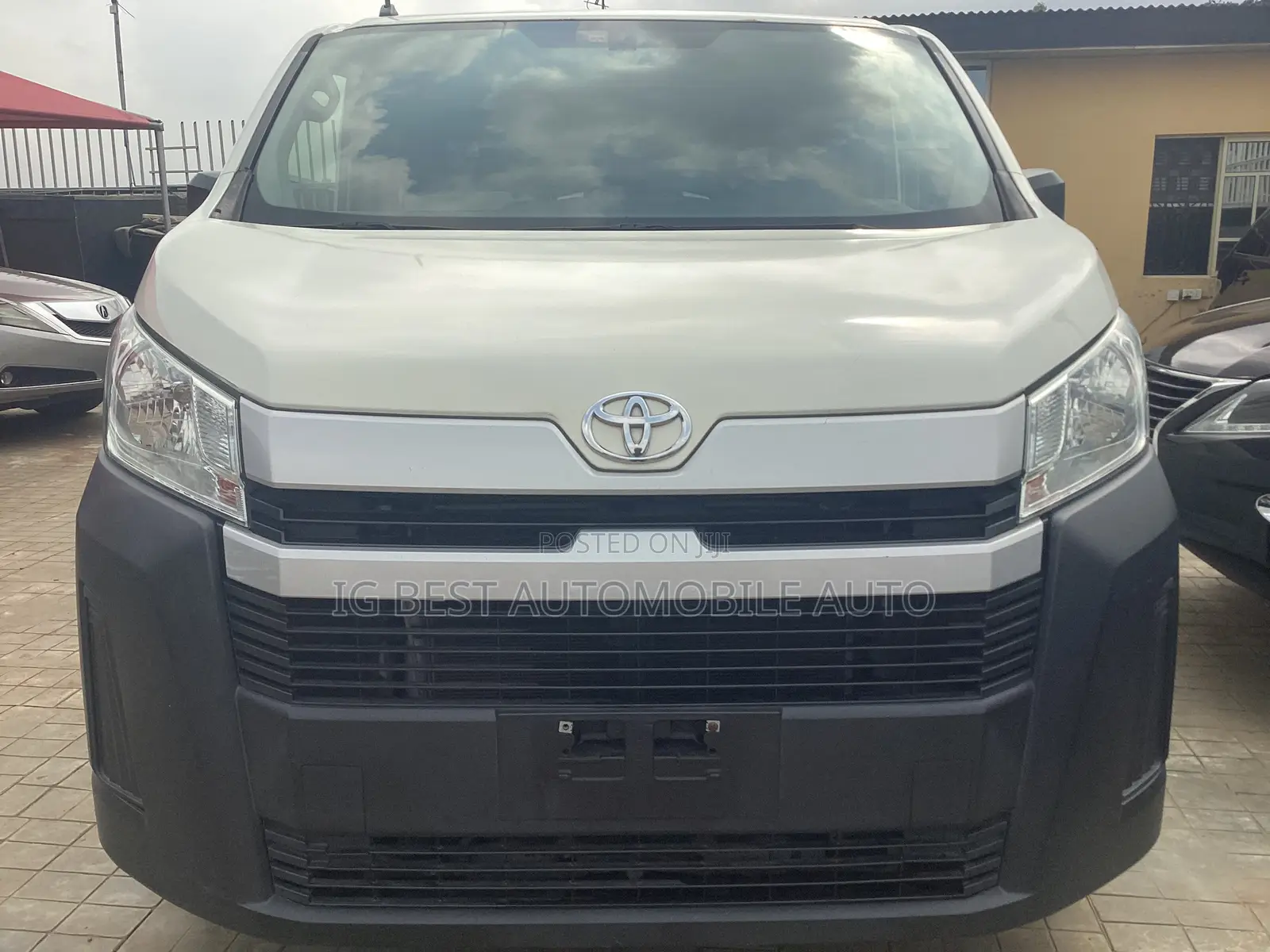 Toyota HiAce 2020 White