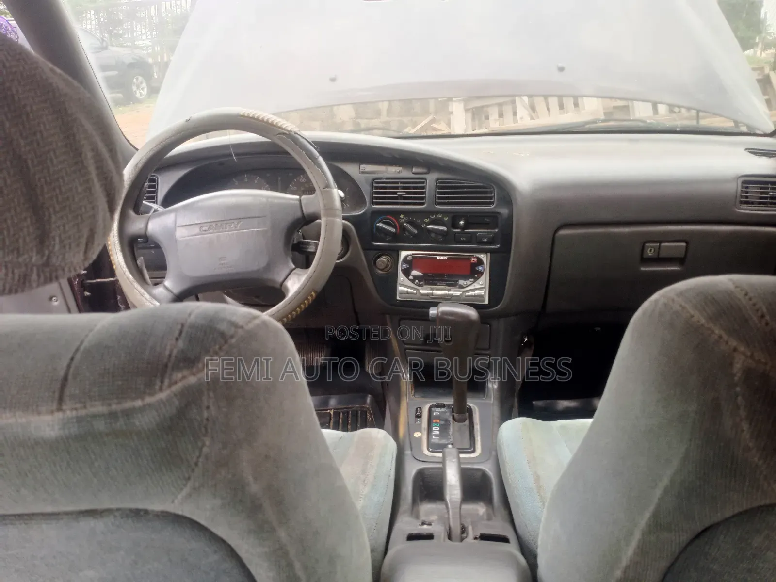 Toyota Camry 2000 Red