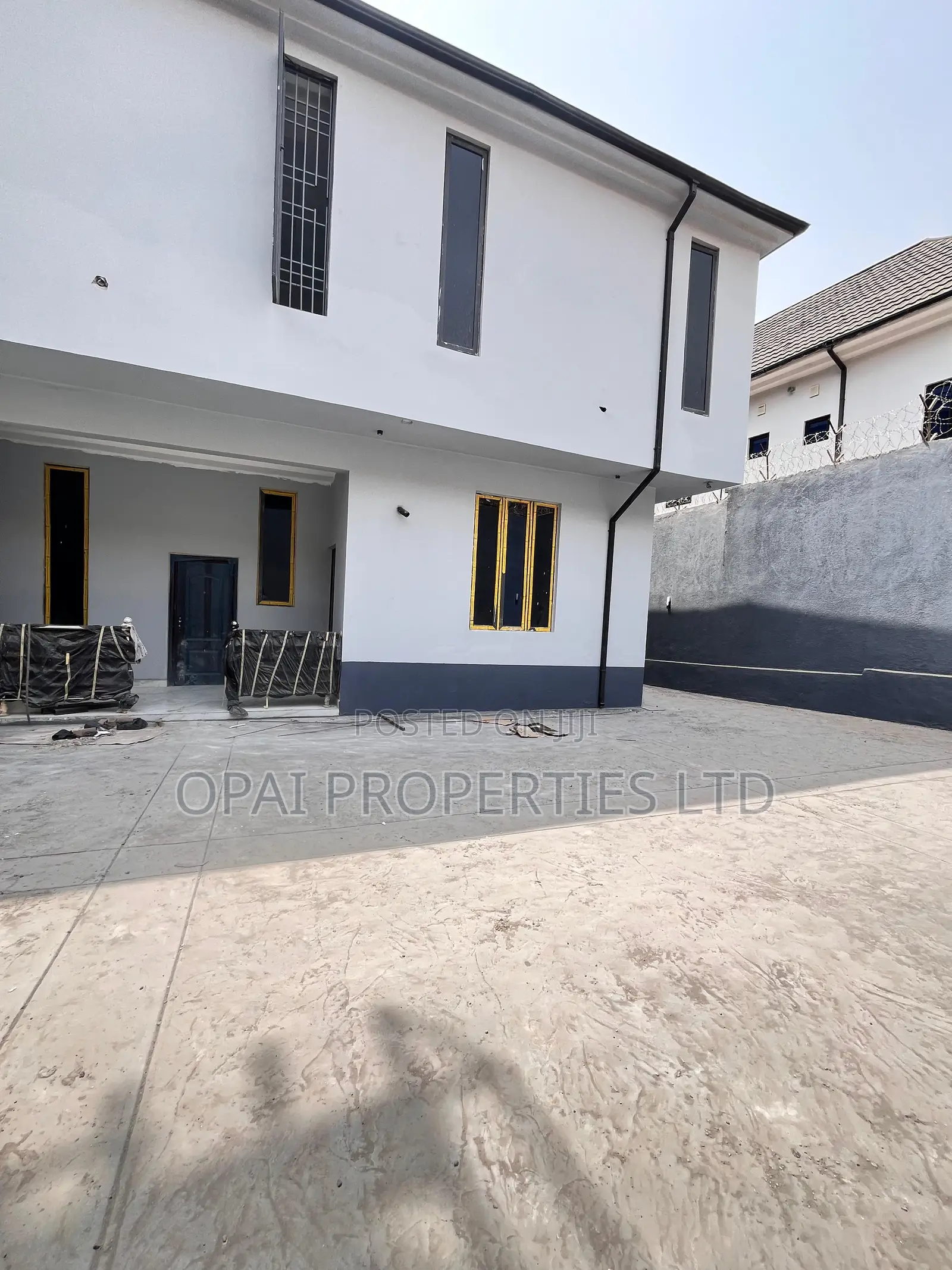 Furnished 4bdrm Duplex in Zone B for sale