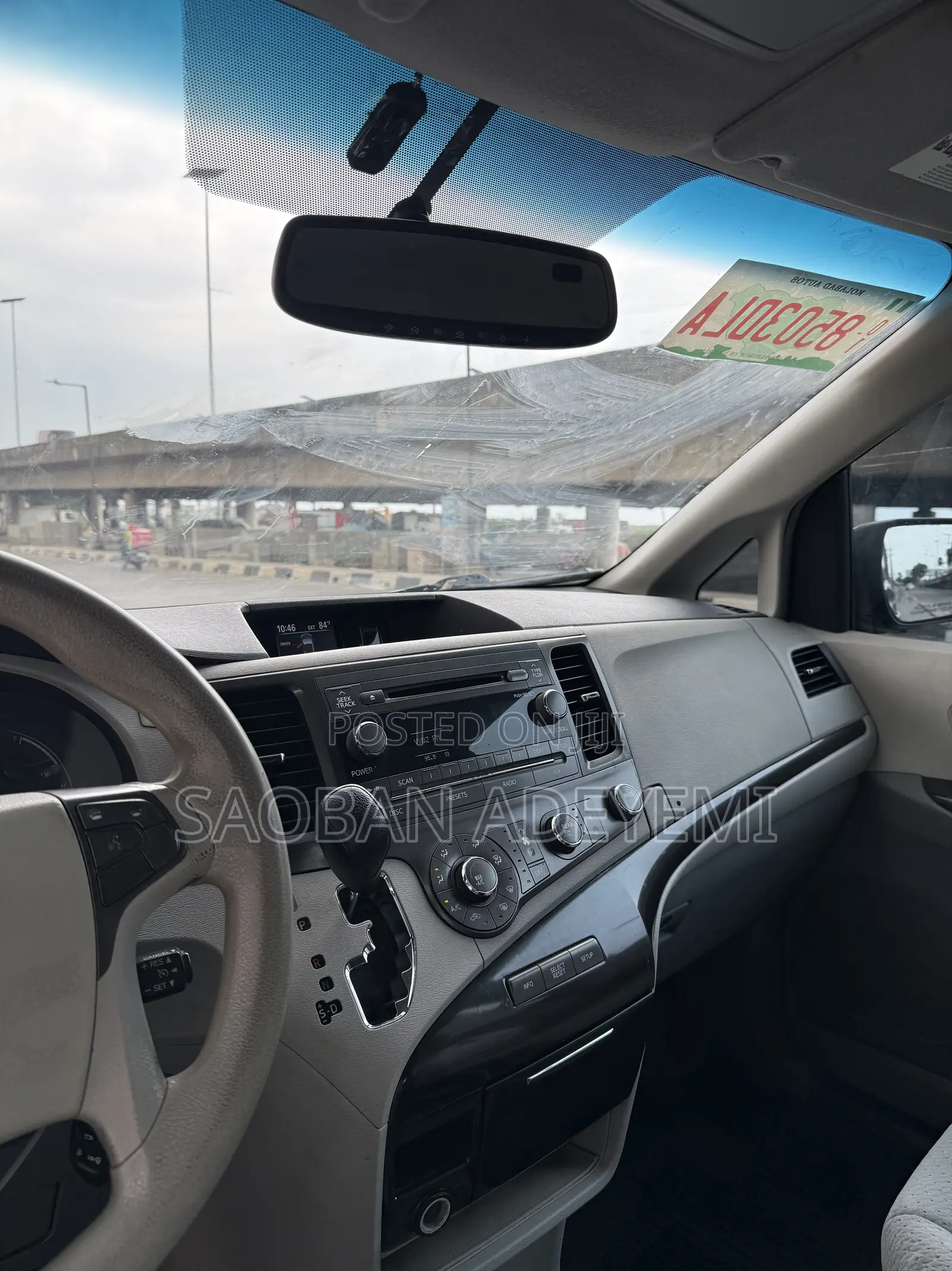 Toyota Sienna LE 7 Passenger 2011