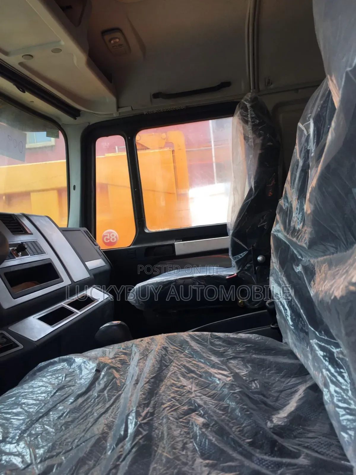 Shacman F3000 Dump Truck