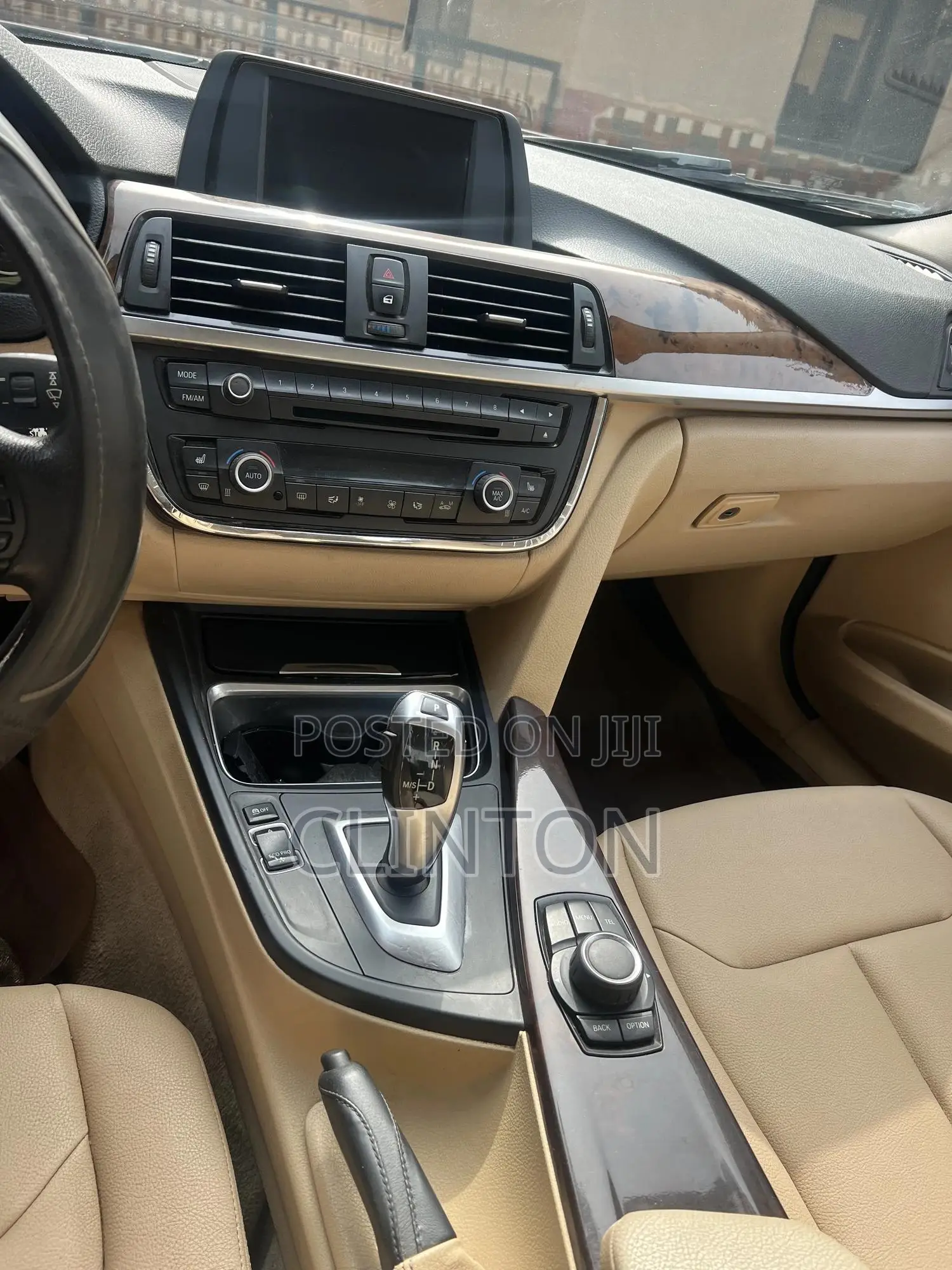 BMW 328i 2013 Brown