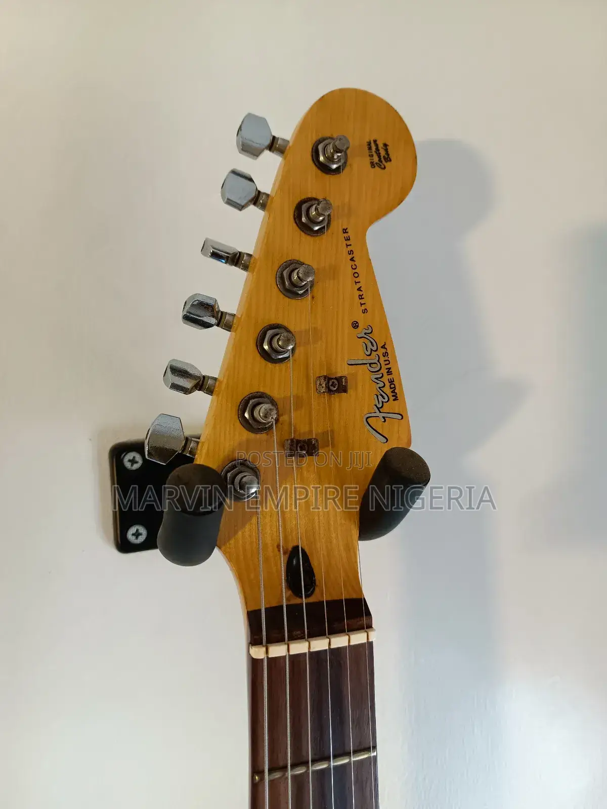 Fender Stratocaster Guitar Original Contour Body With Whammy Bar