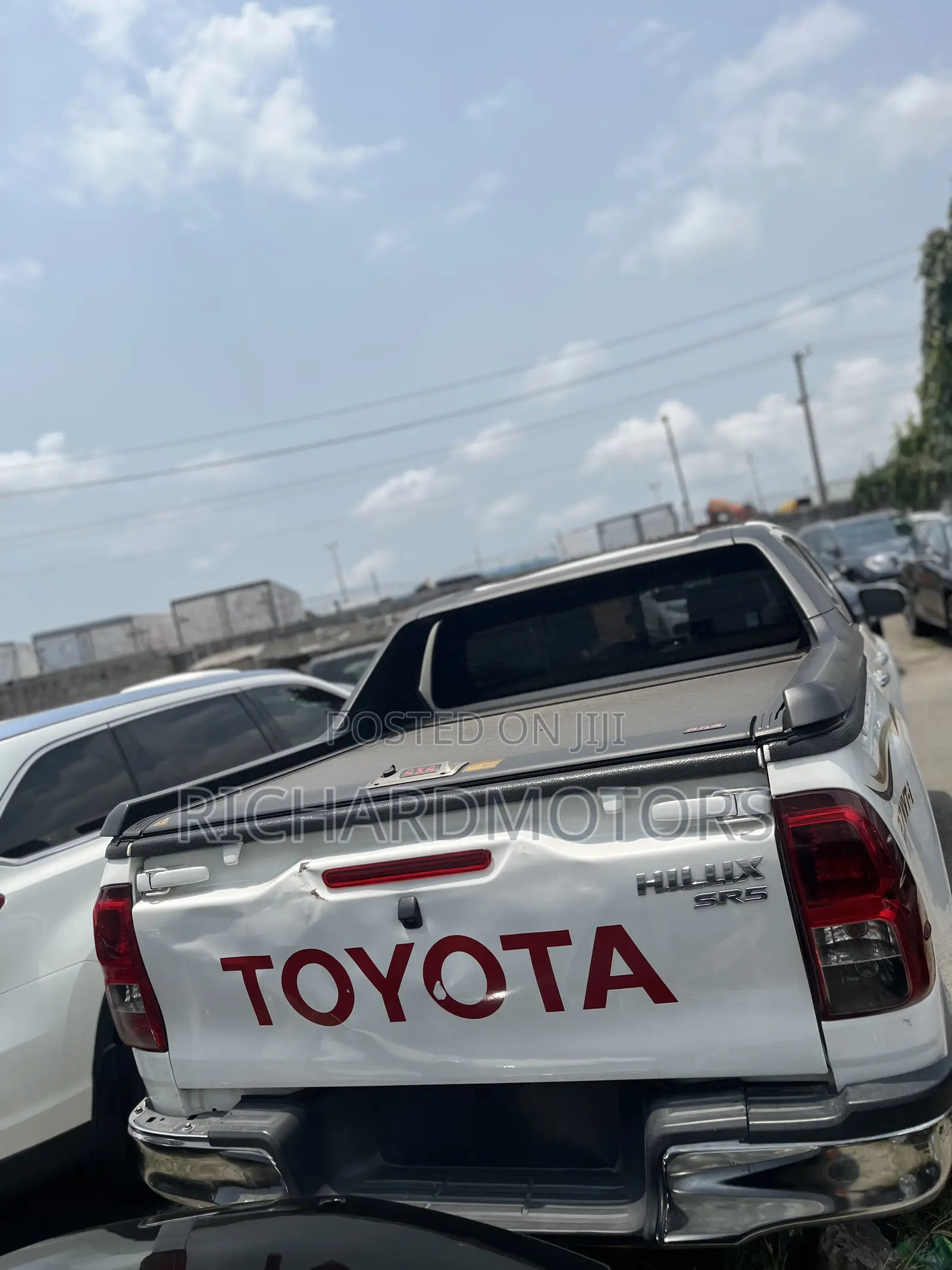 Toyota Hilux Revo Double Cab Petrol 2.7 RWD 2020 White