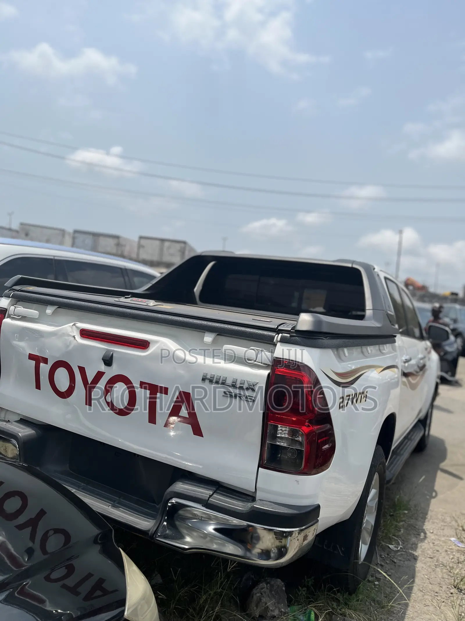 Toyota Hilux Revo Double Cab Petrol 2.7 RWD 2020 White