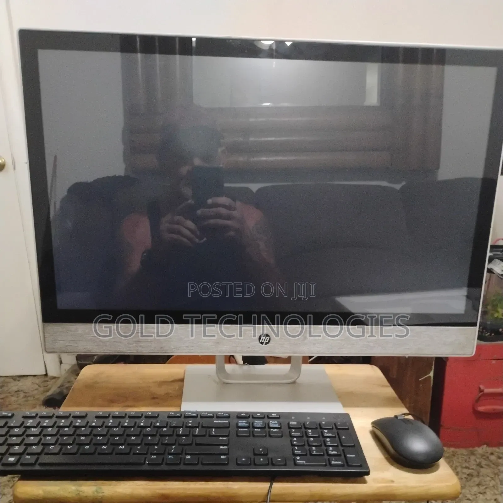 Desktop Computer HP AiO 24 8GB Intel Core i5 HDD+SSD 500GB