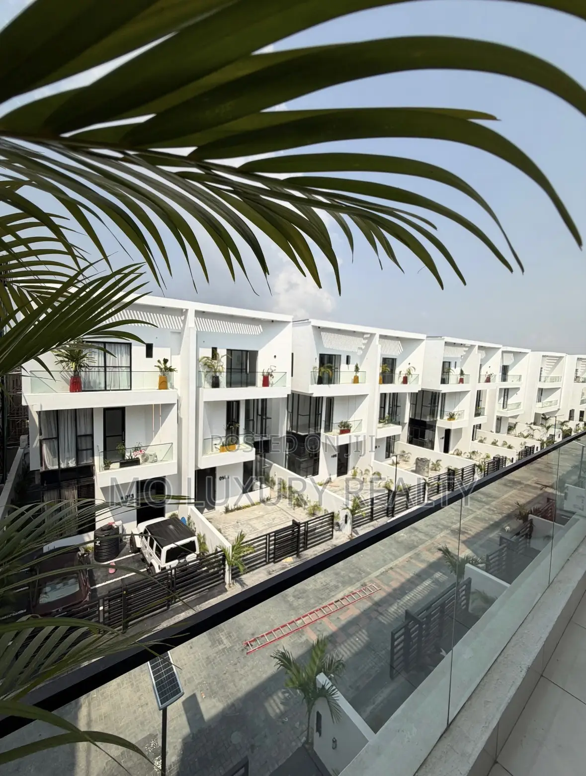 4bdrm Townhouse/Terrace in Ikota for sale