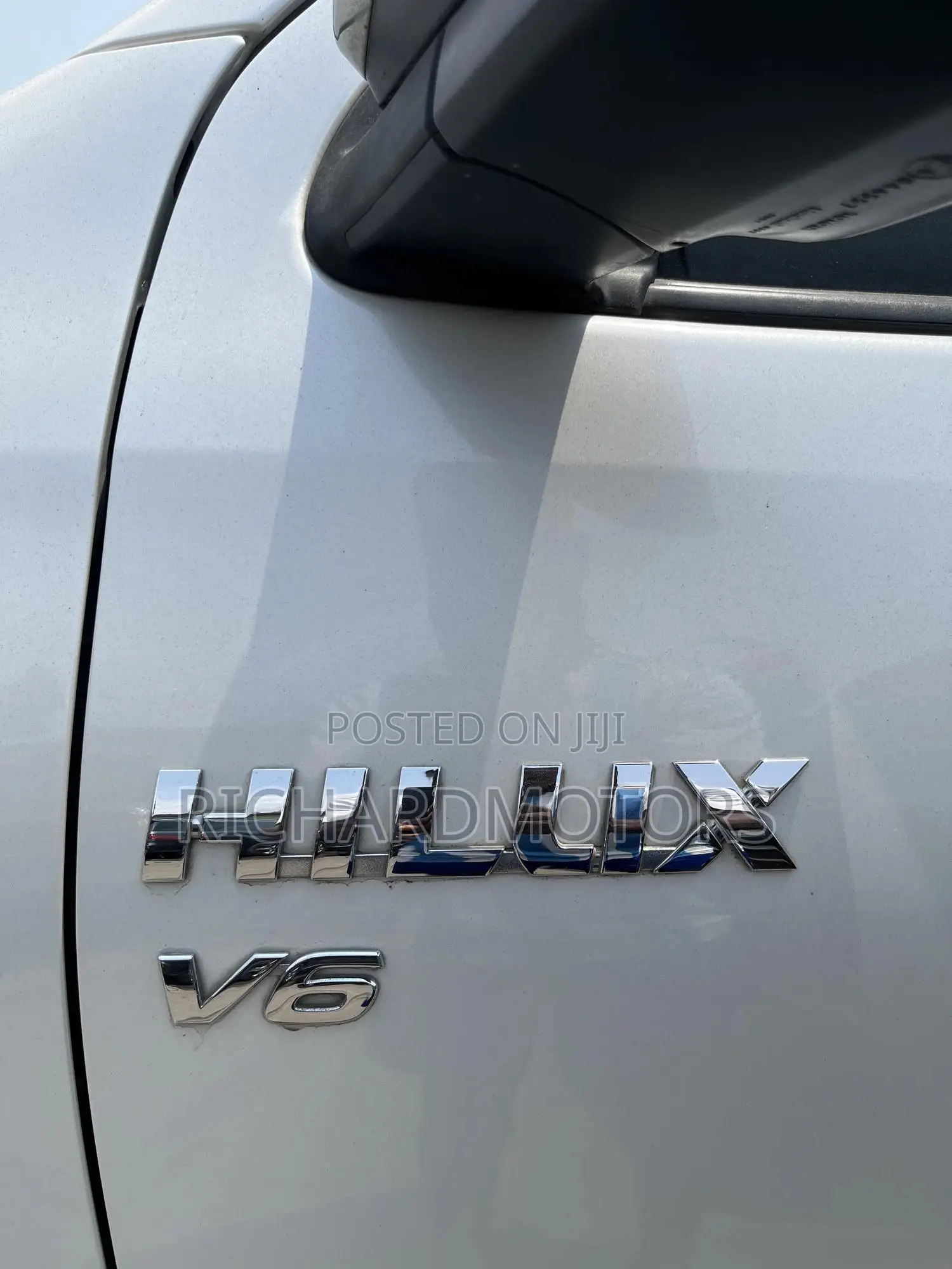 Toyota Hilux Revo Double Cab Petrol 2.7 RWD 2019 White