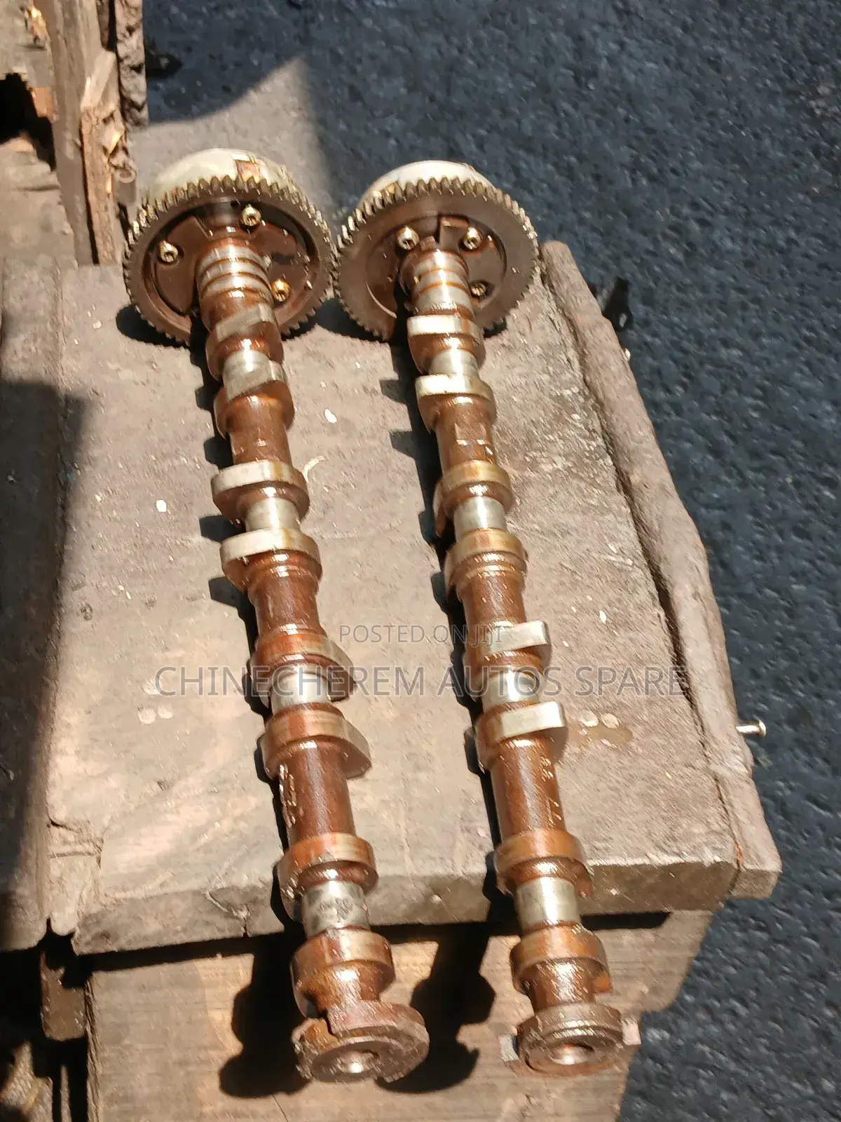 Camshaft for 2.4 Dodge Caliber 4 Plug