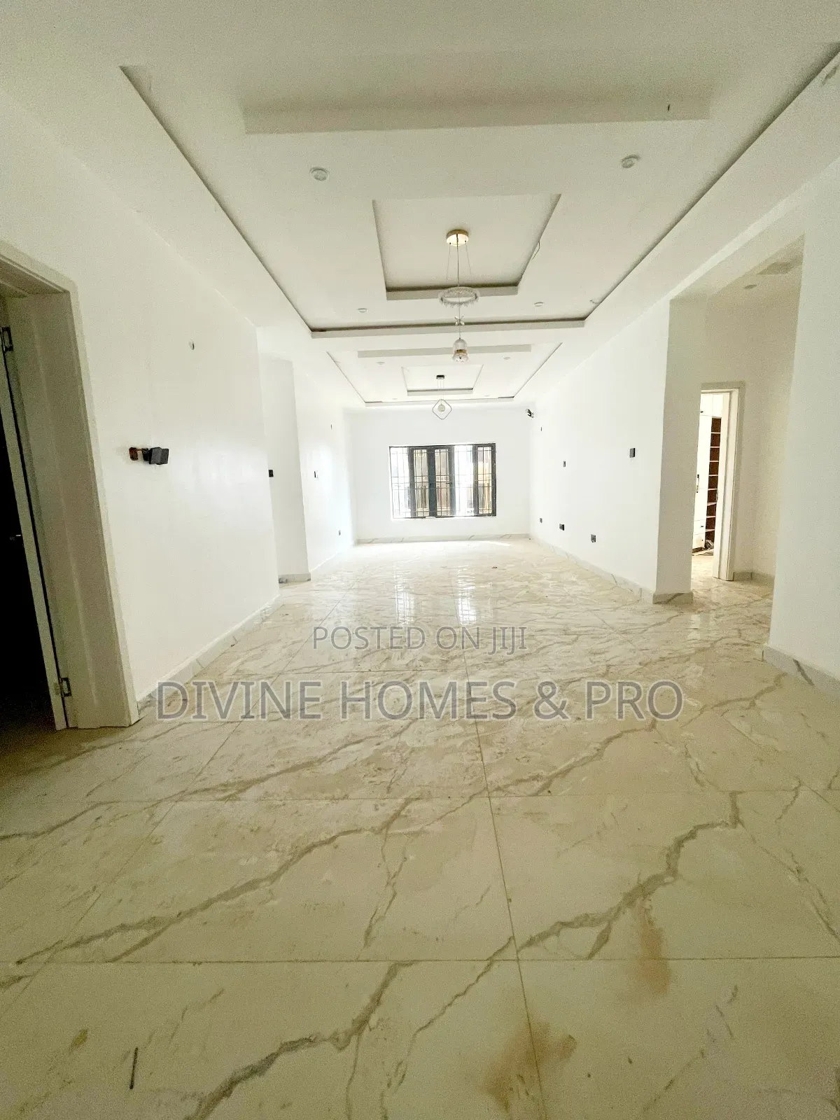 2bdrm Block of Flats in Nigeria Ghana School, Life Camp for sale