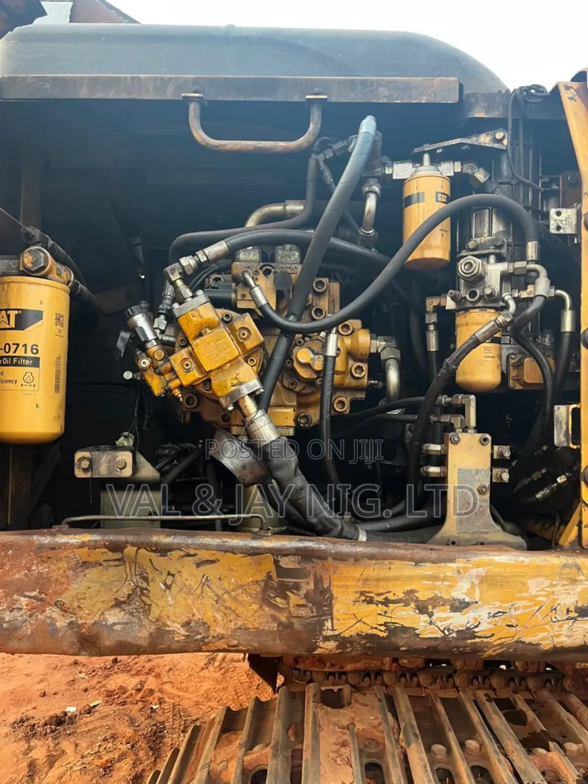 Cat Excavator 330dl - Company Use