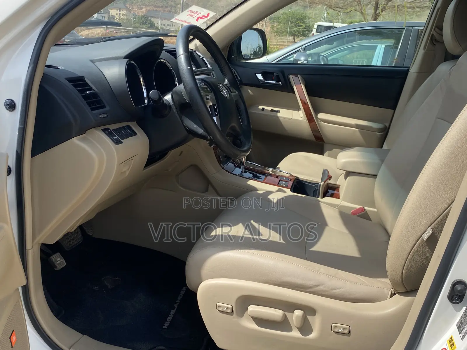 Toyota Highlander Limited 3.5l 4WD 2013 White