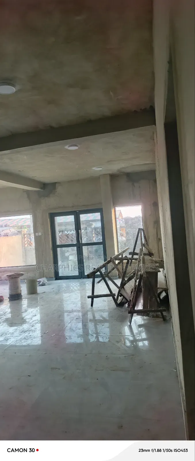 Mini Warehouse With Office Toilet
