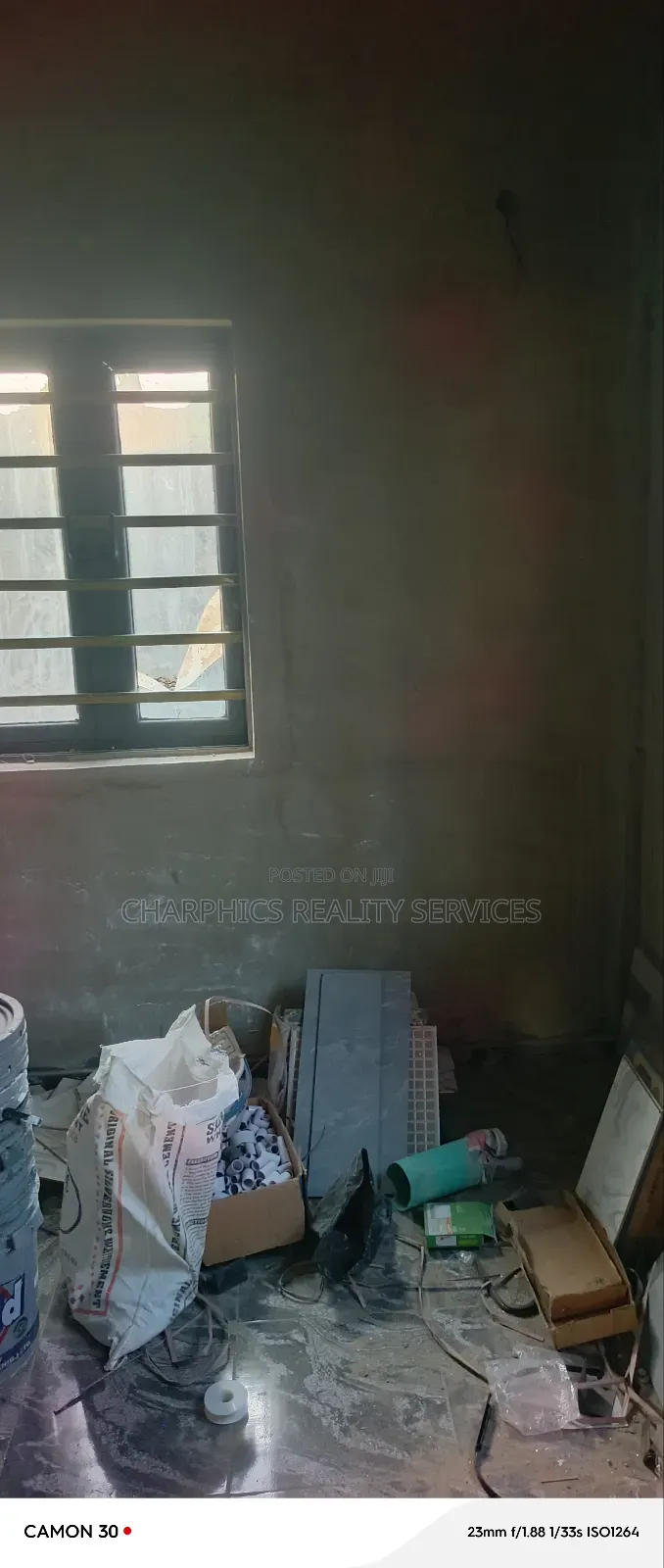 Mini Warehouse With Office Toilet