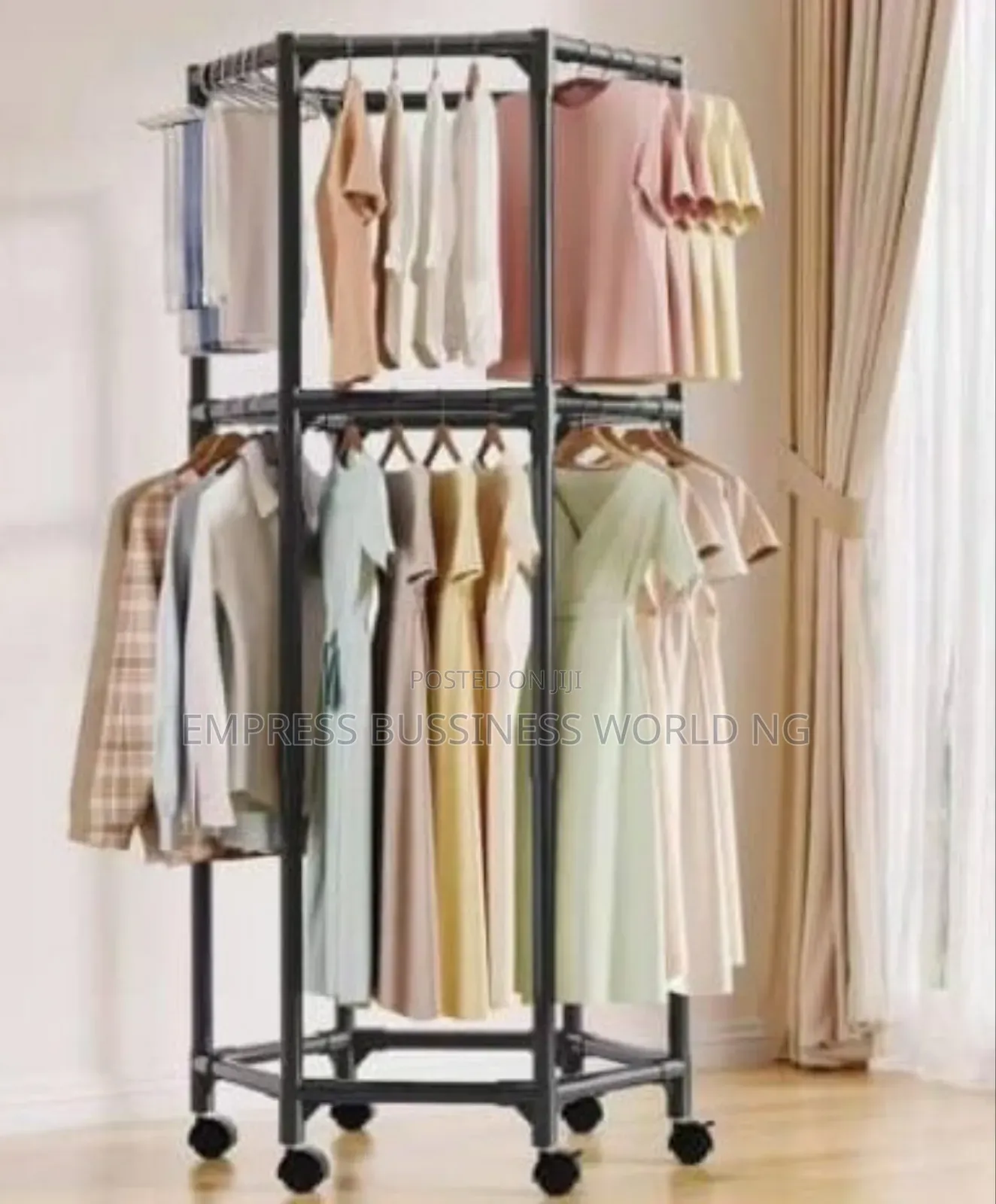 Exclusive Style, Round Shape Display Clothing Hanger With Tyres