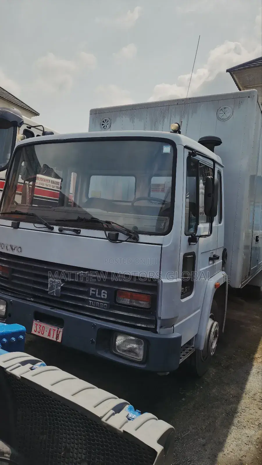 Super Clean Foreign Used Volvo Fl6 Truck 8 Bolts